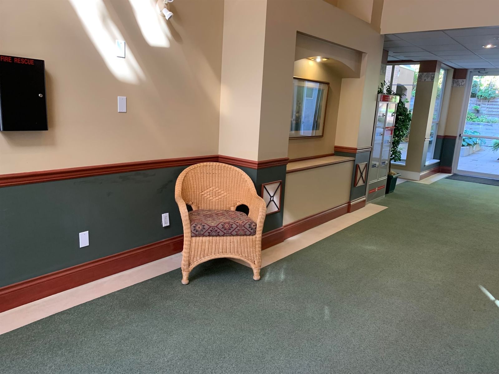 Listing Image 8