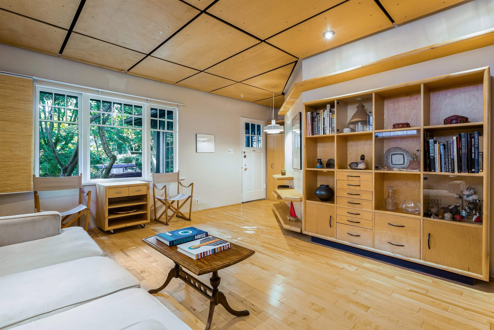 Listing Image 8
