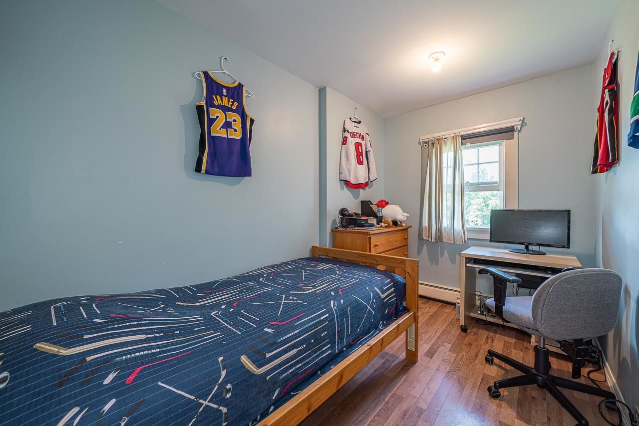 Listing Image 14