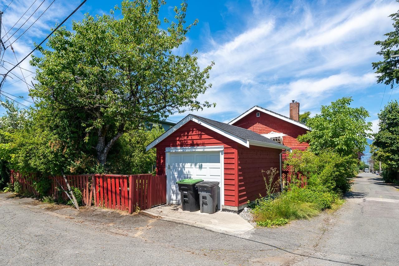 Listing Image 6