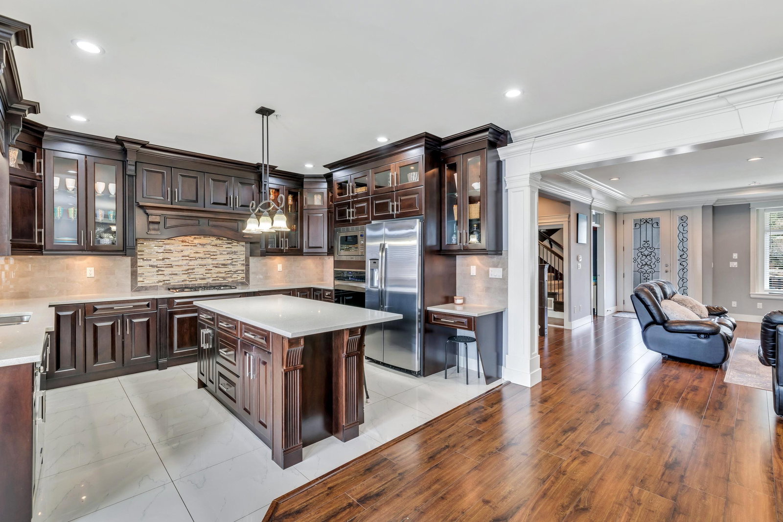 Listing Image 10