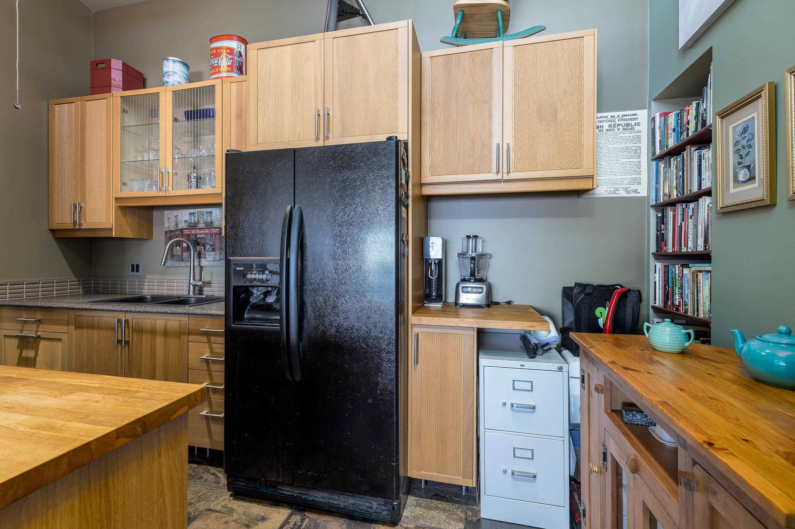 Listing Image 9