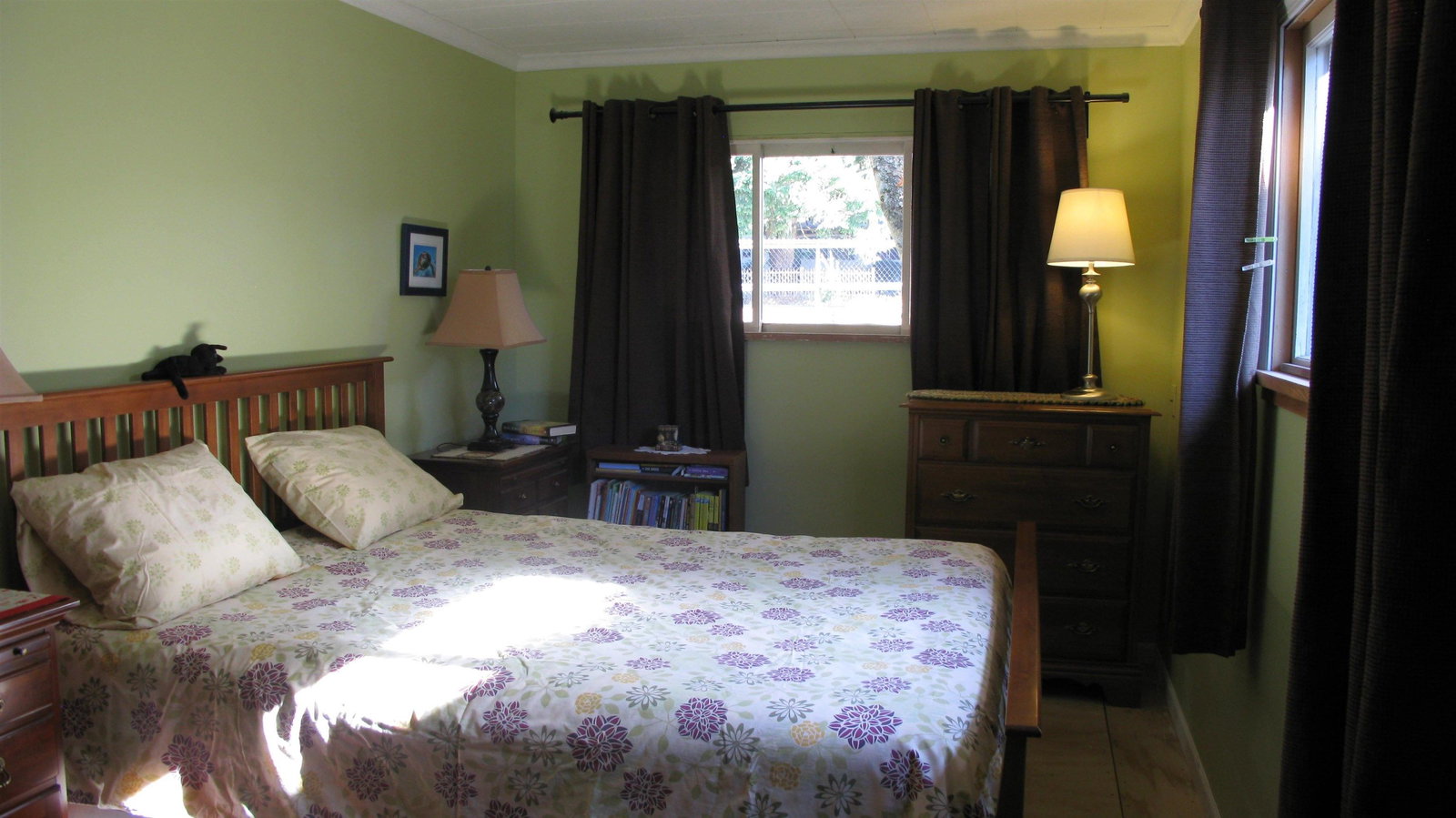 Listing Image 9