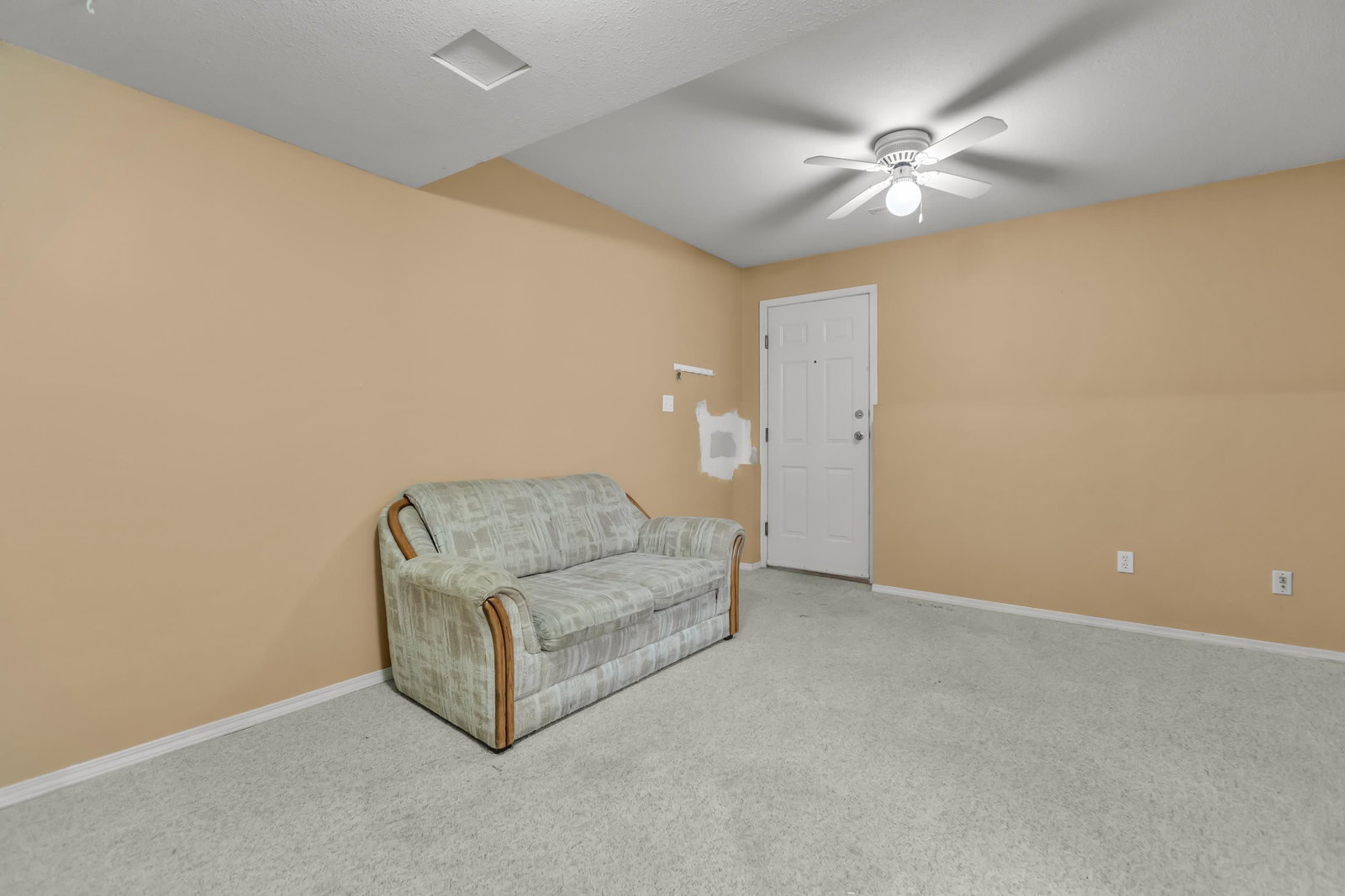 Listing Image 24