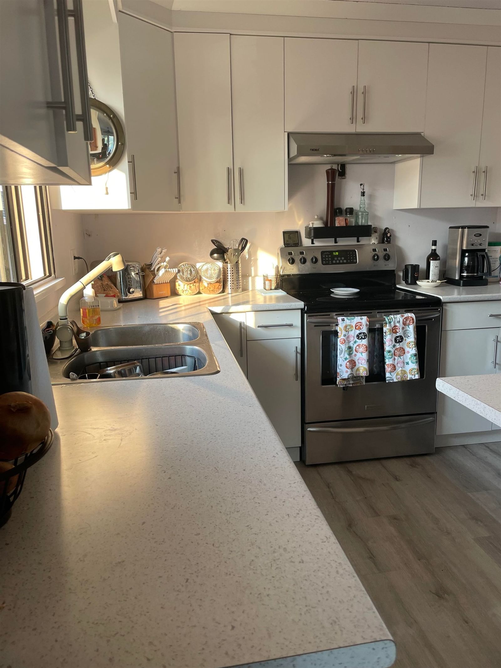 Listing Image 22