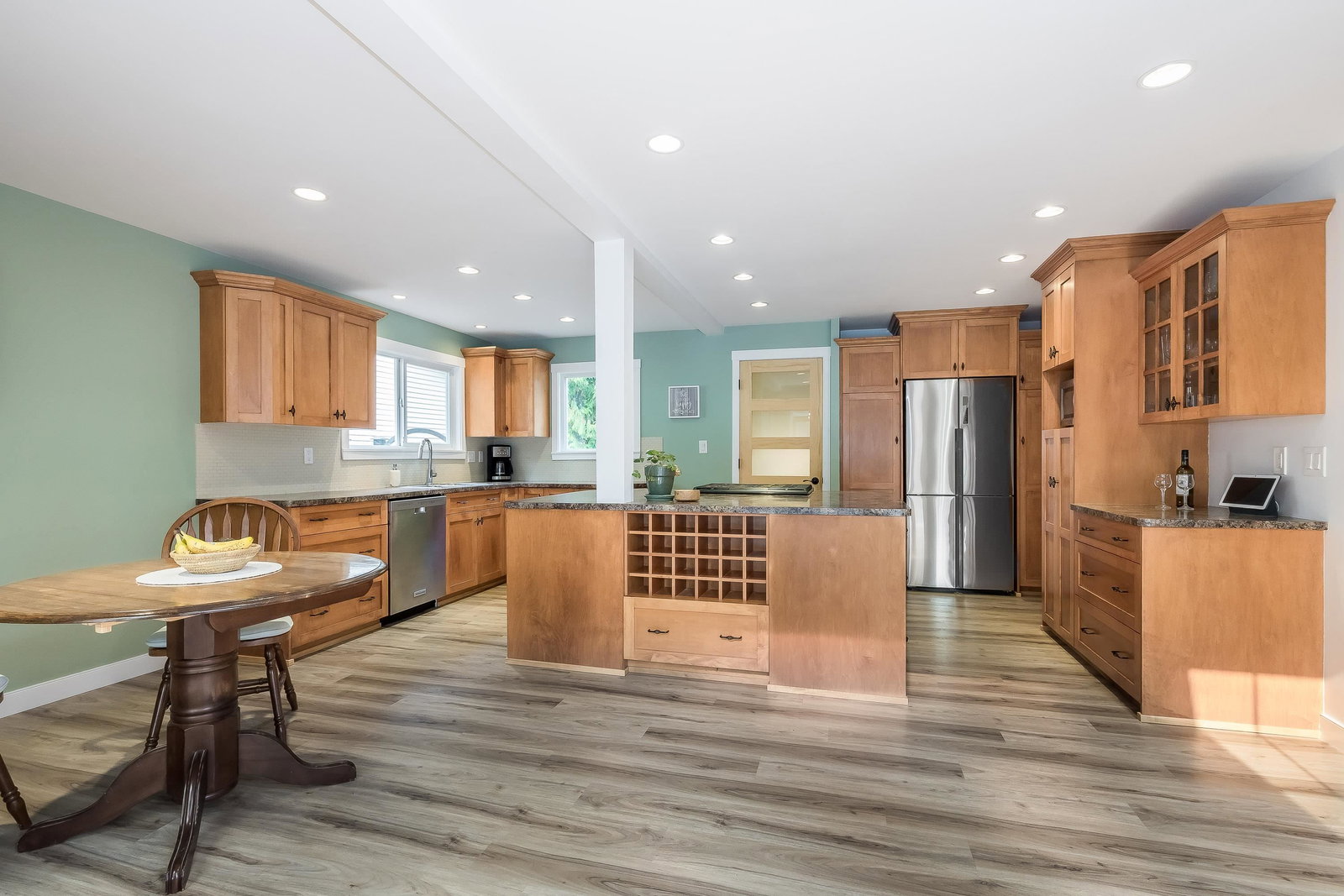 Listing Image 14