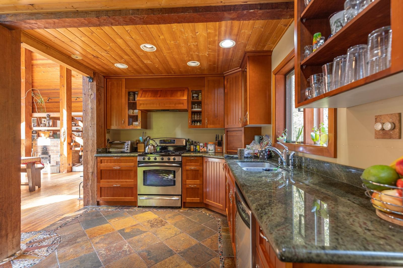 Listing Image 9