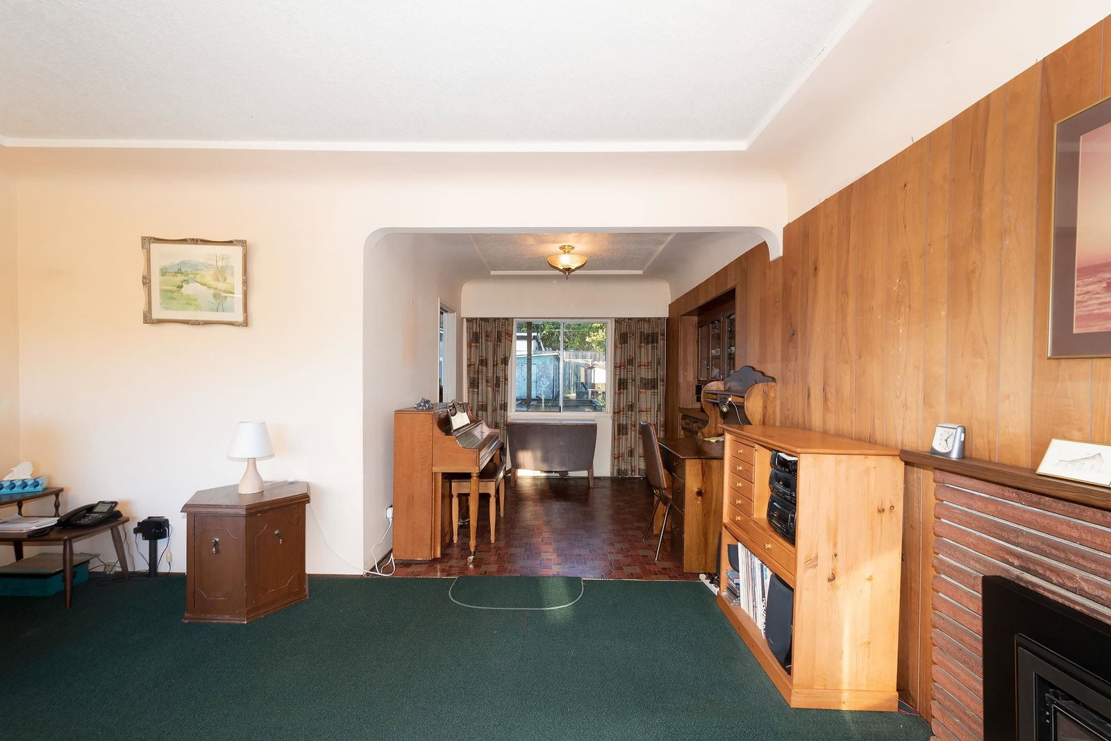 Listing Image 12