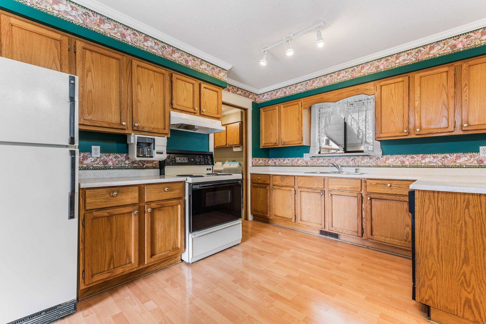 Listing Image 15