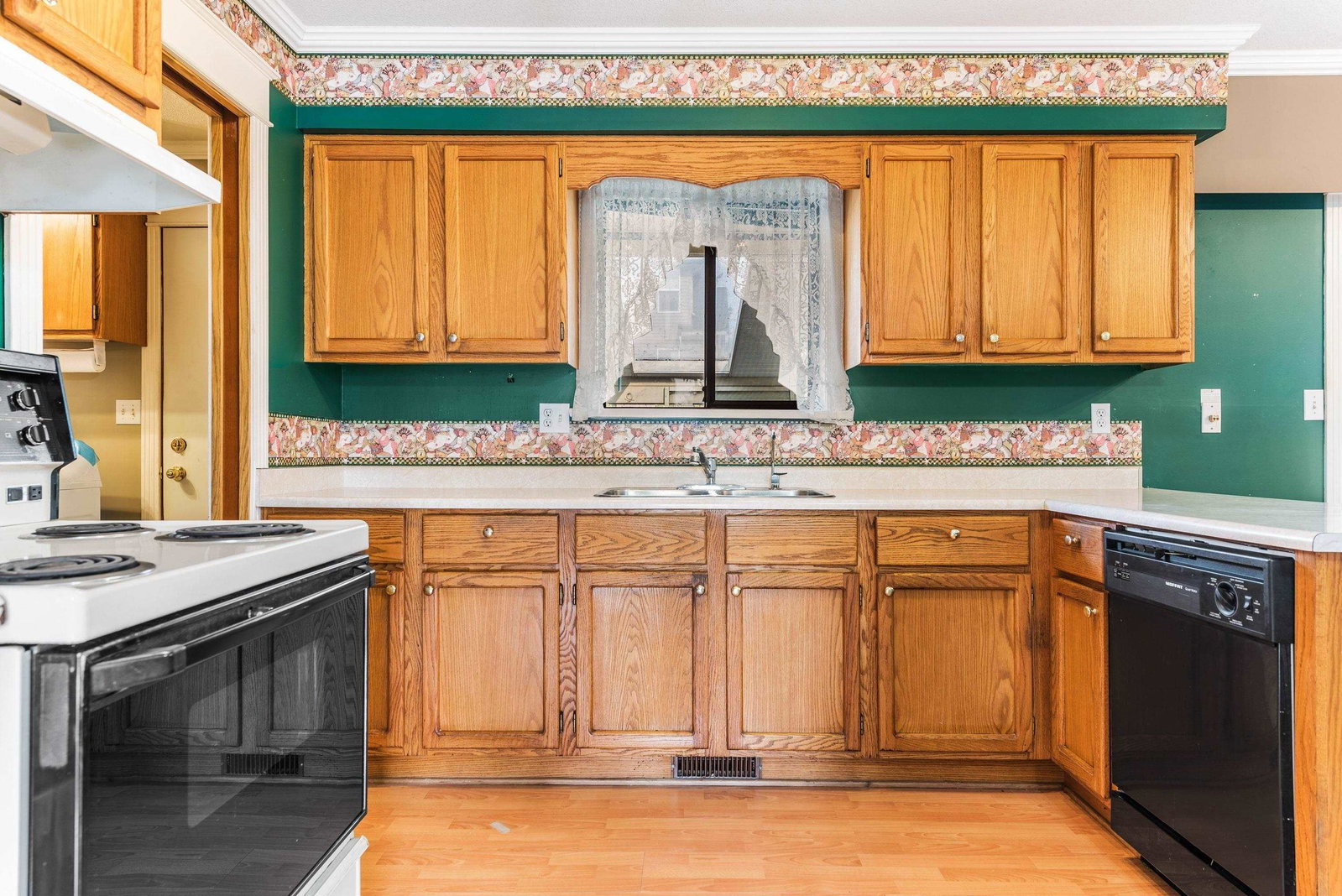 Listing Image 16