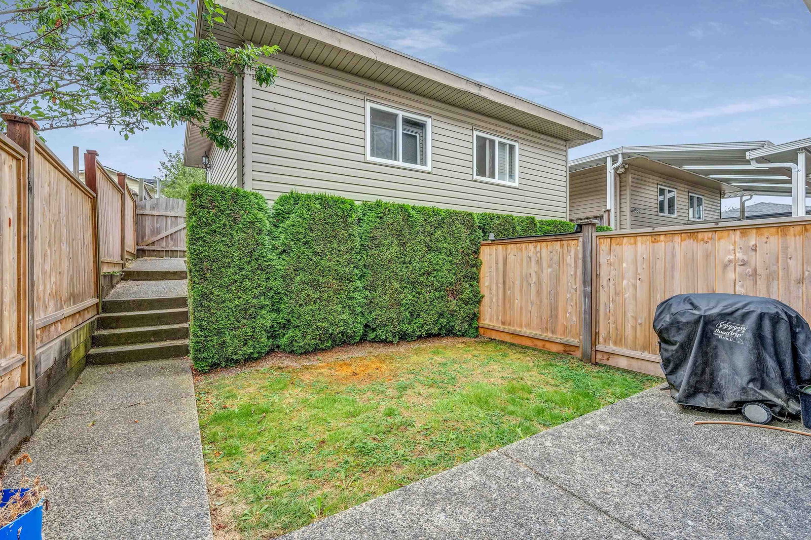 Listing Image 14