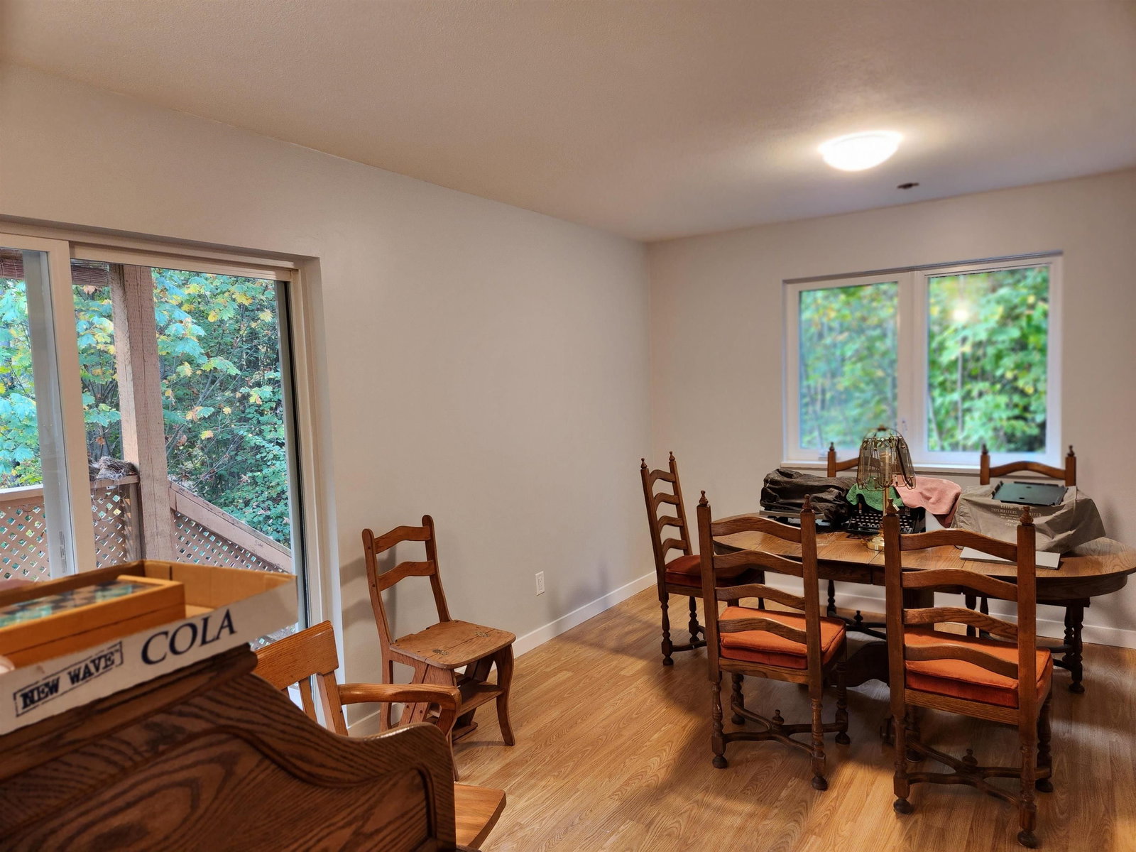 Listing Image 8