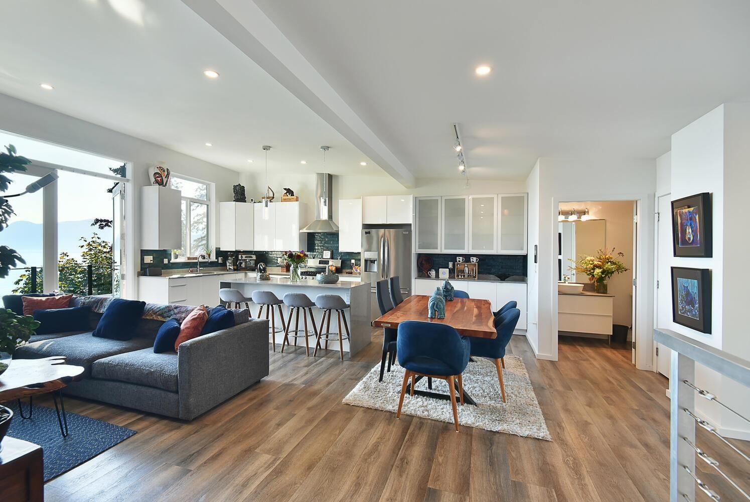 Listing Image 23