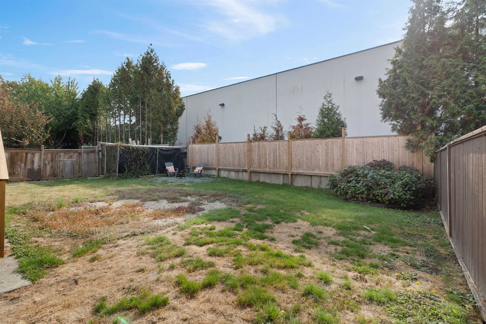 Listing Image 24