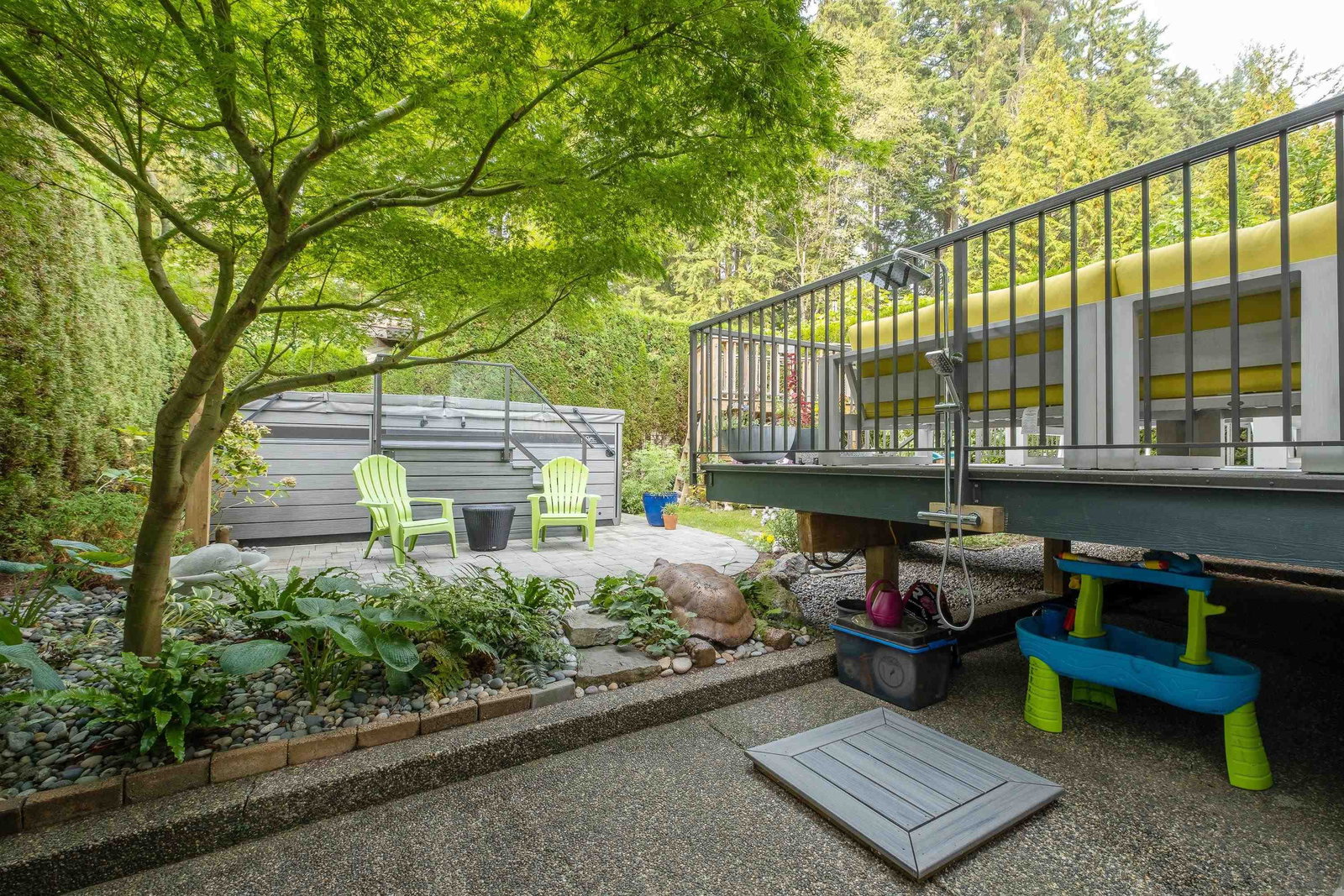 Listing Image 5