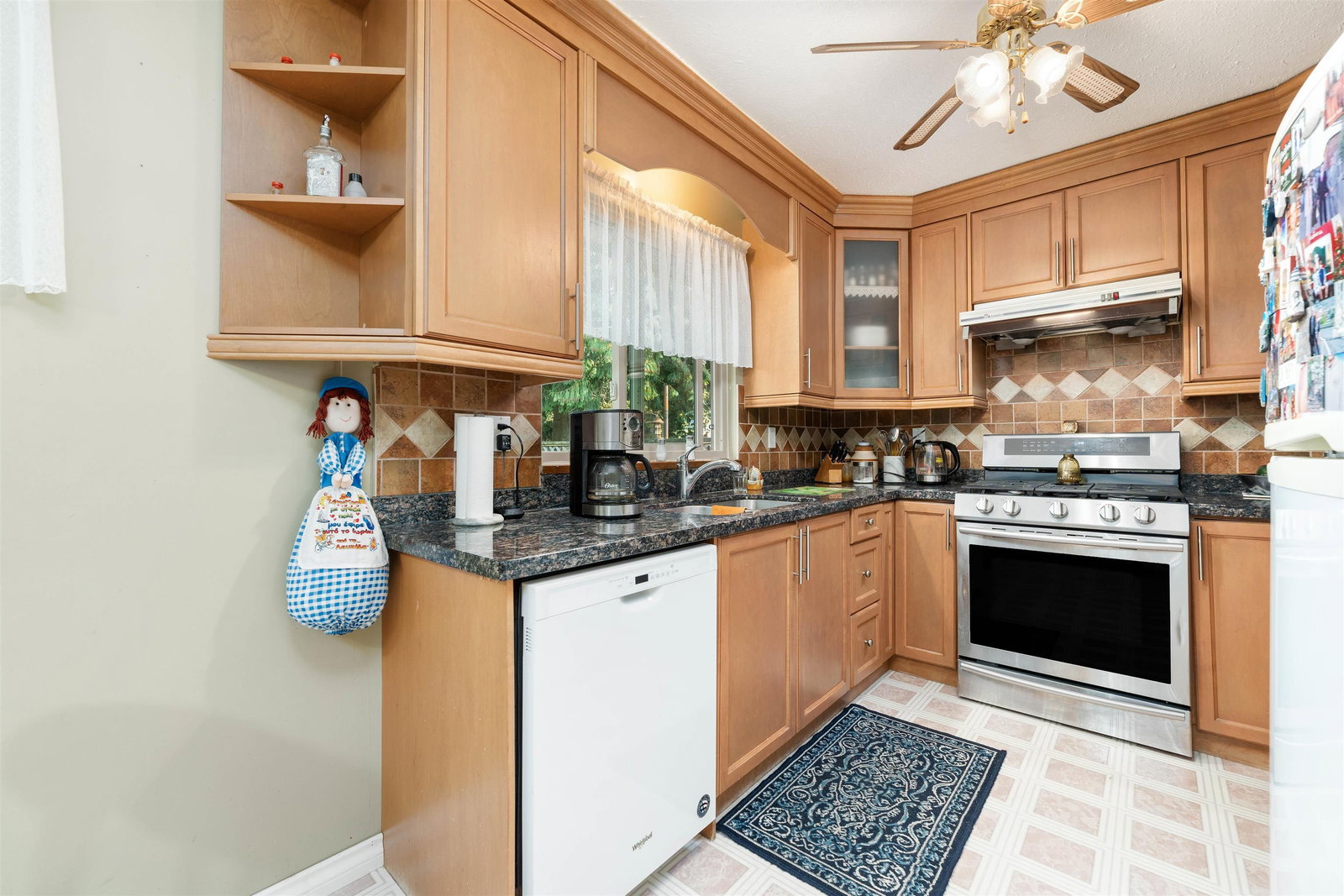 Listing Image 8