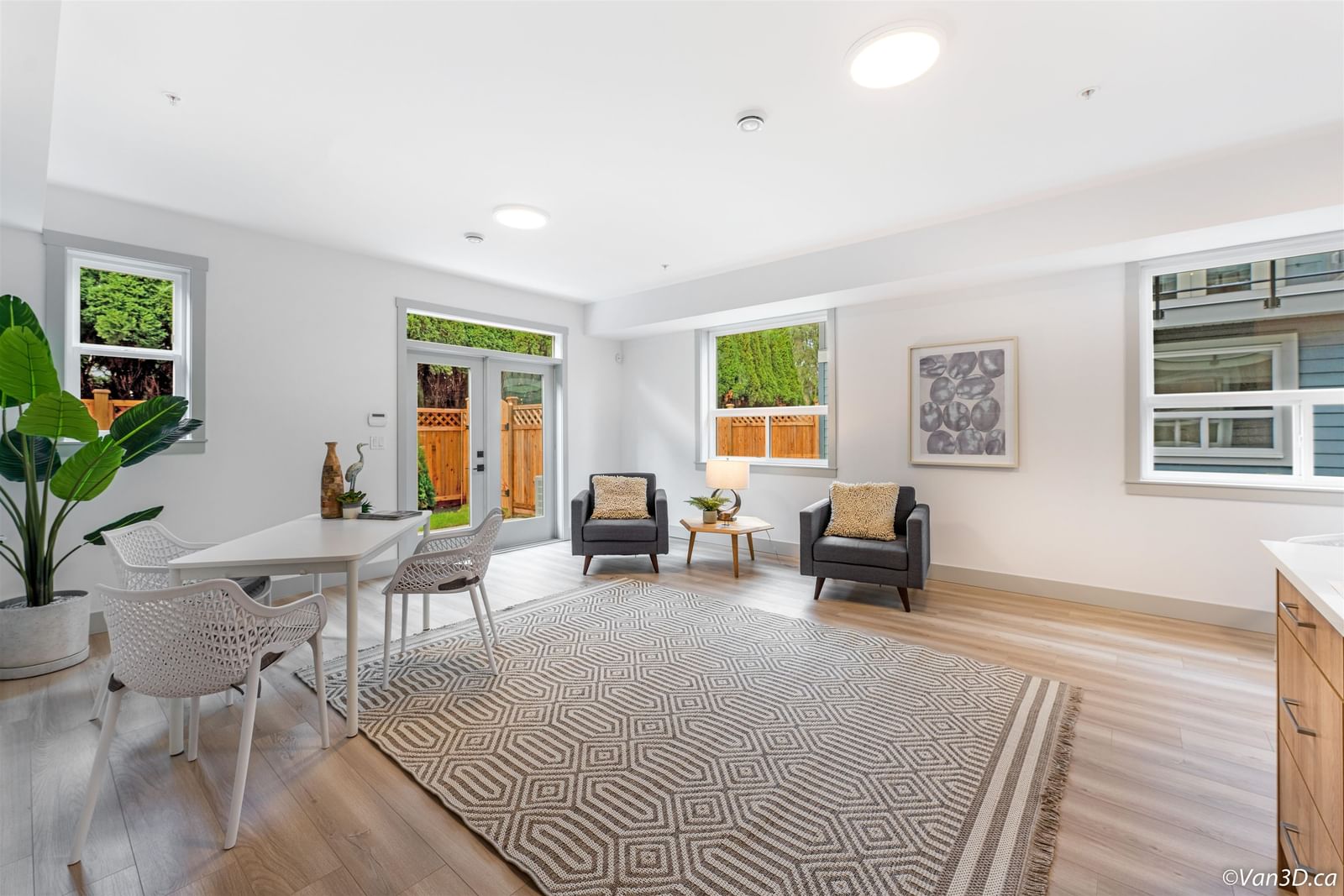 Listing Image 19