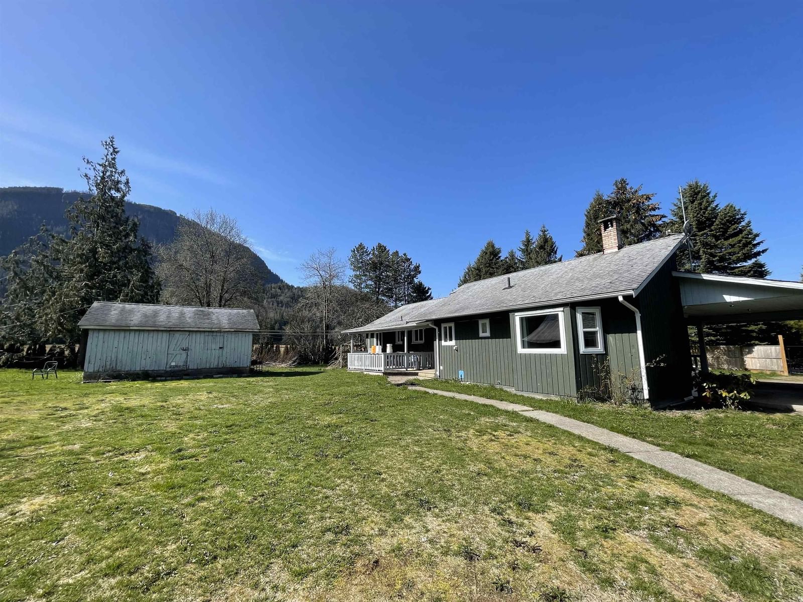 Listing Image 4