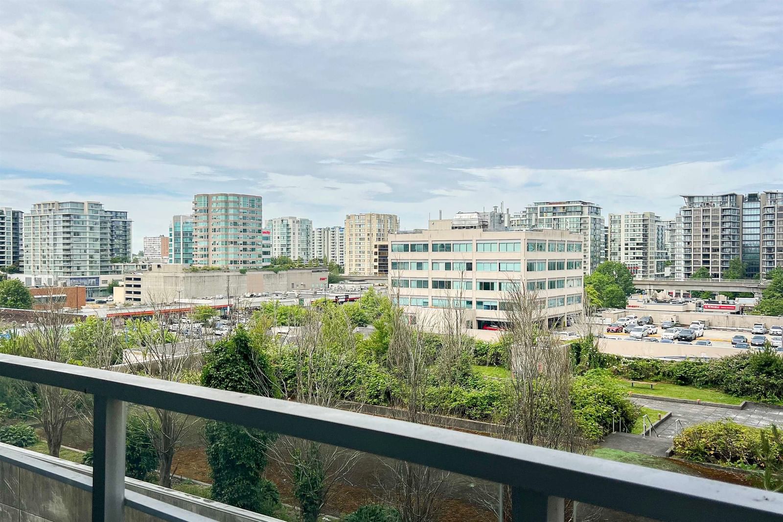 Listing Image 15
