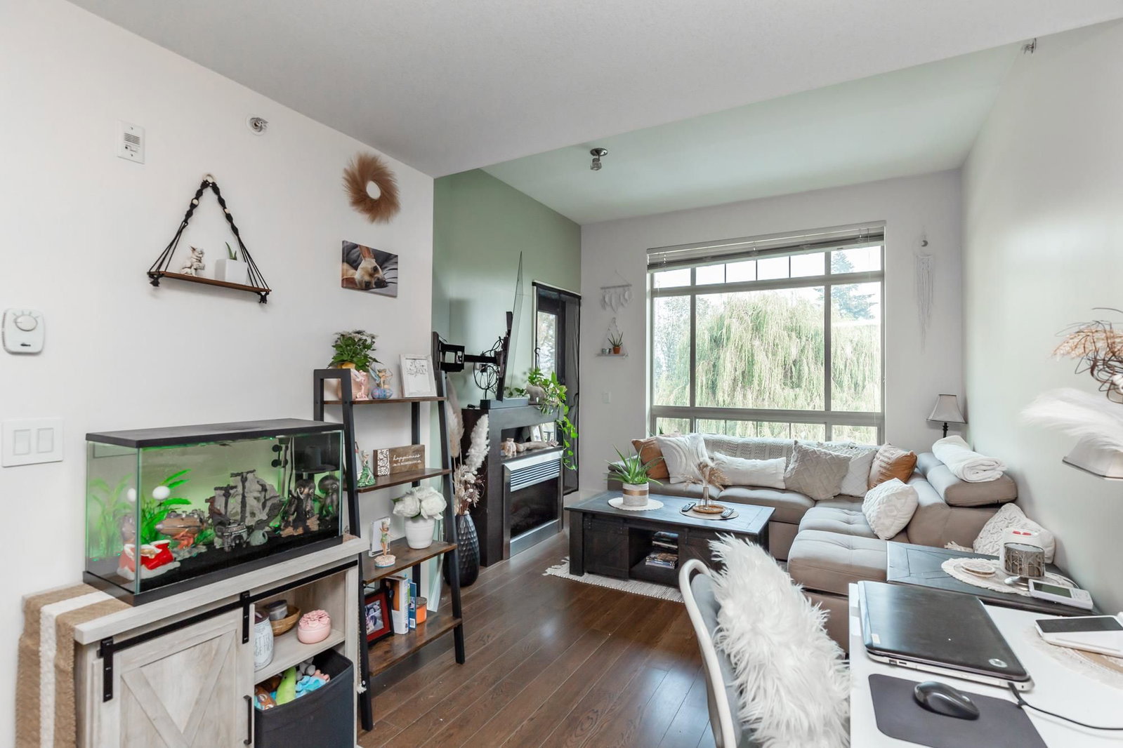 Listing Image 16