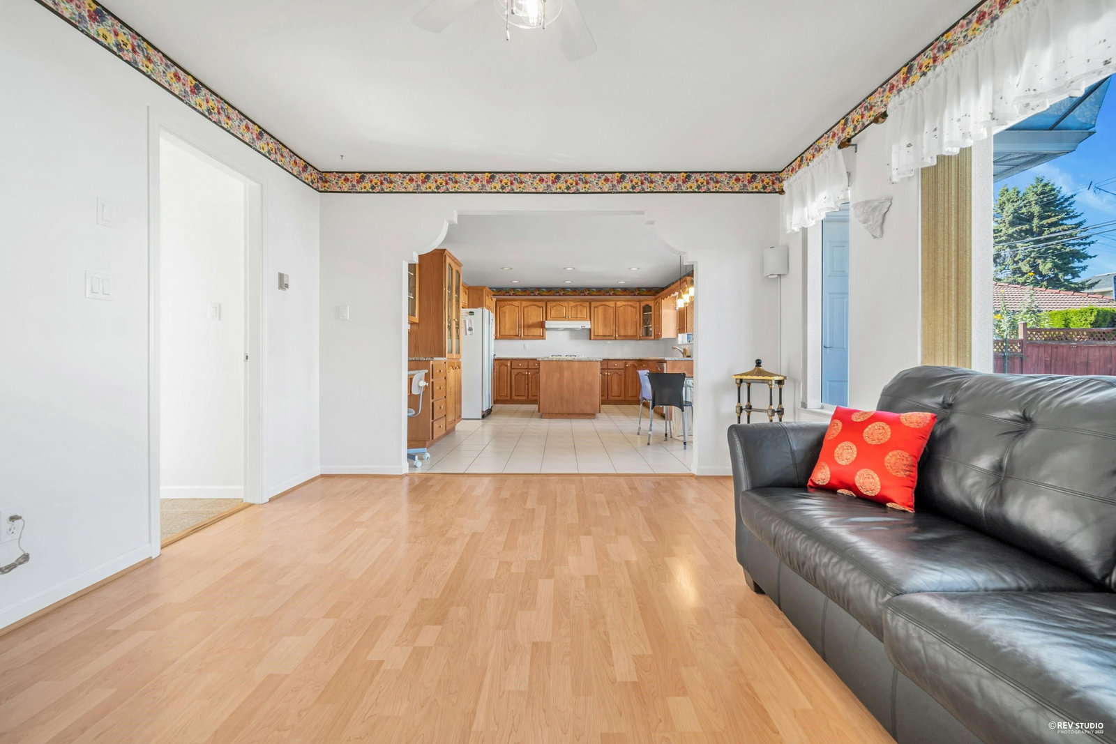 Listing Image 14