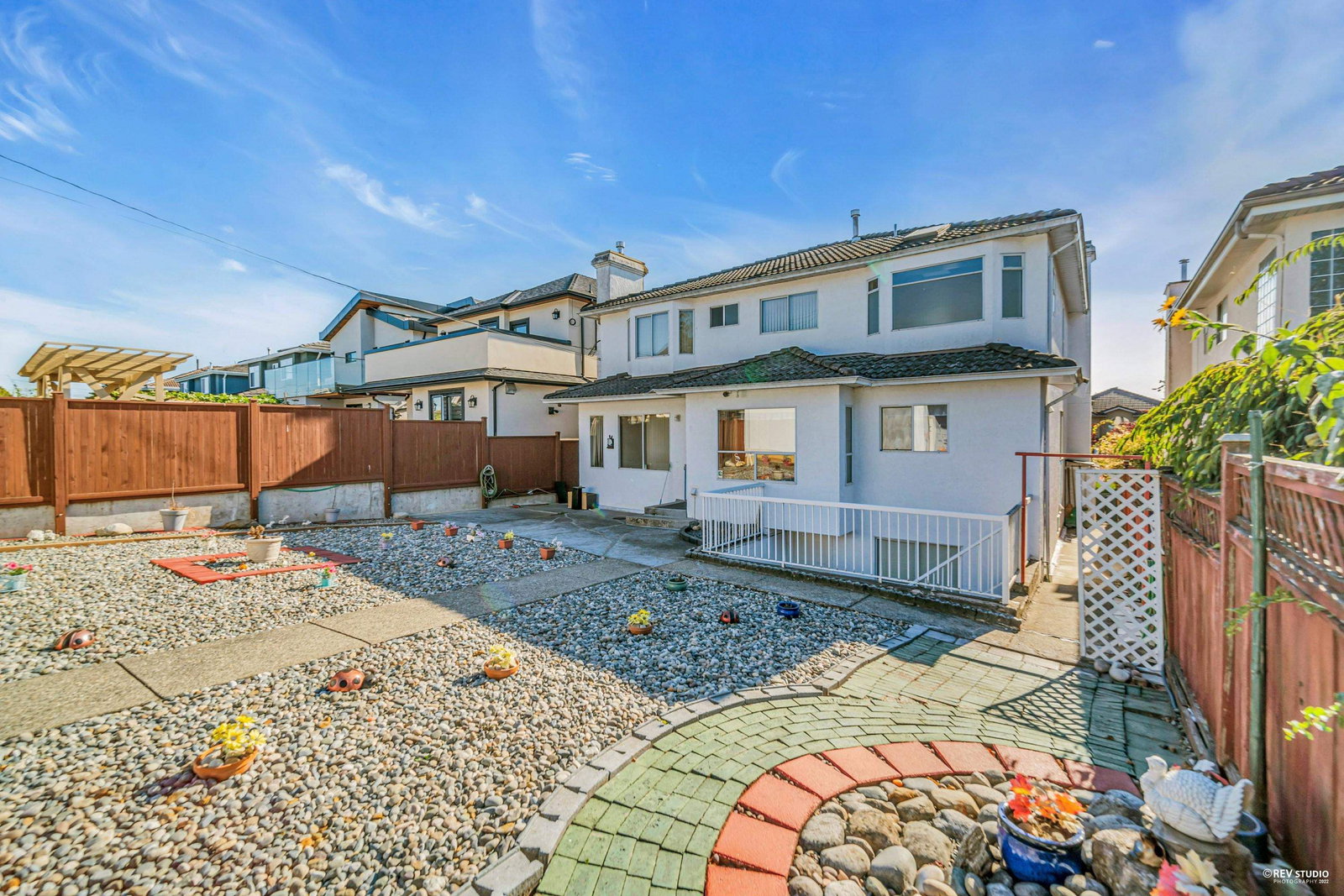Listing Image 4