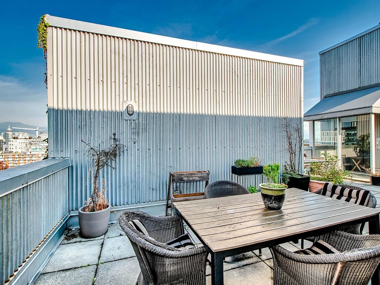 Listing Image 18