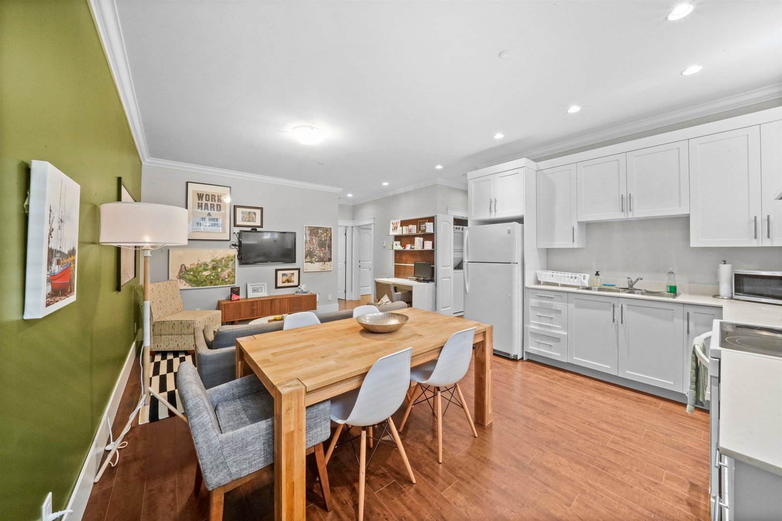 Listing Image 20