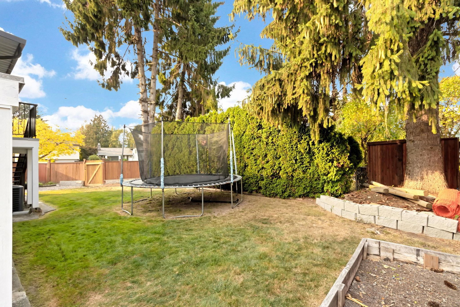 Listing Image 28