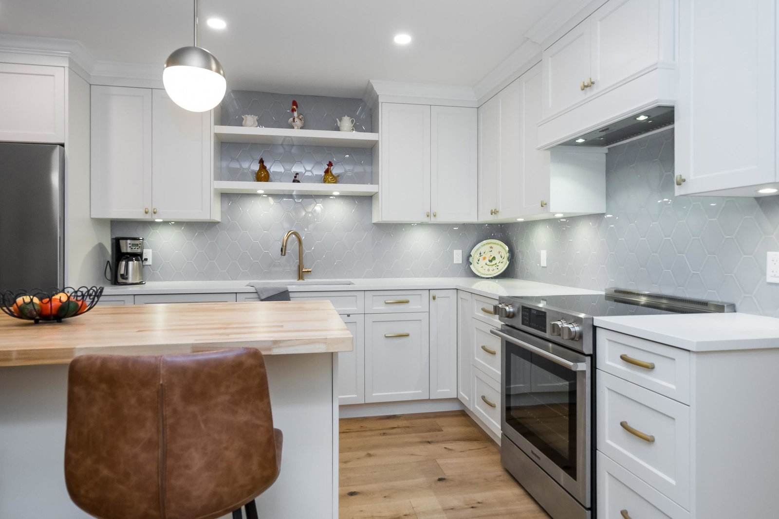 Listing Image 10