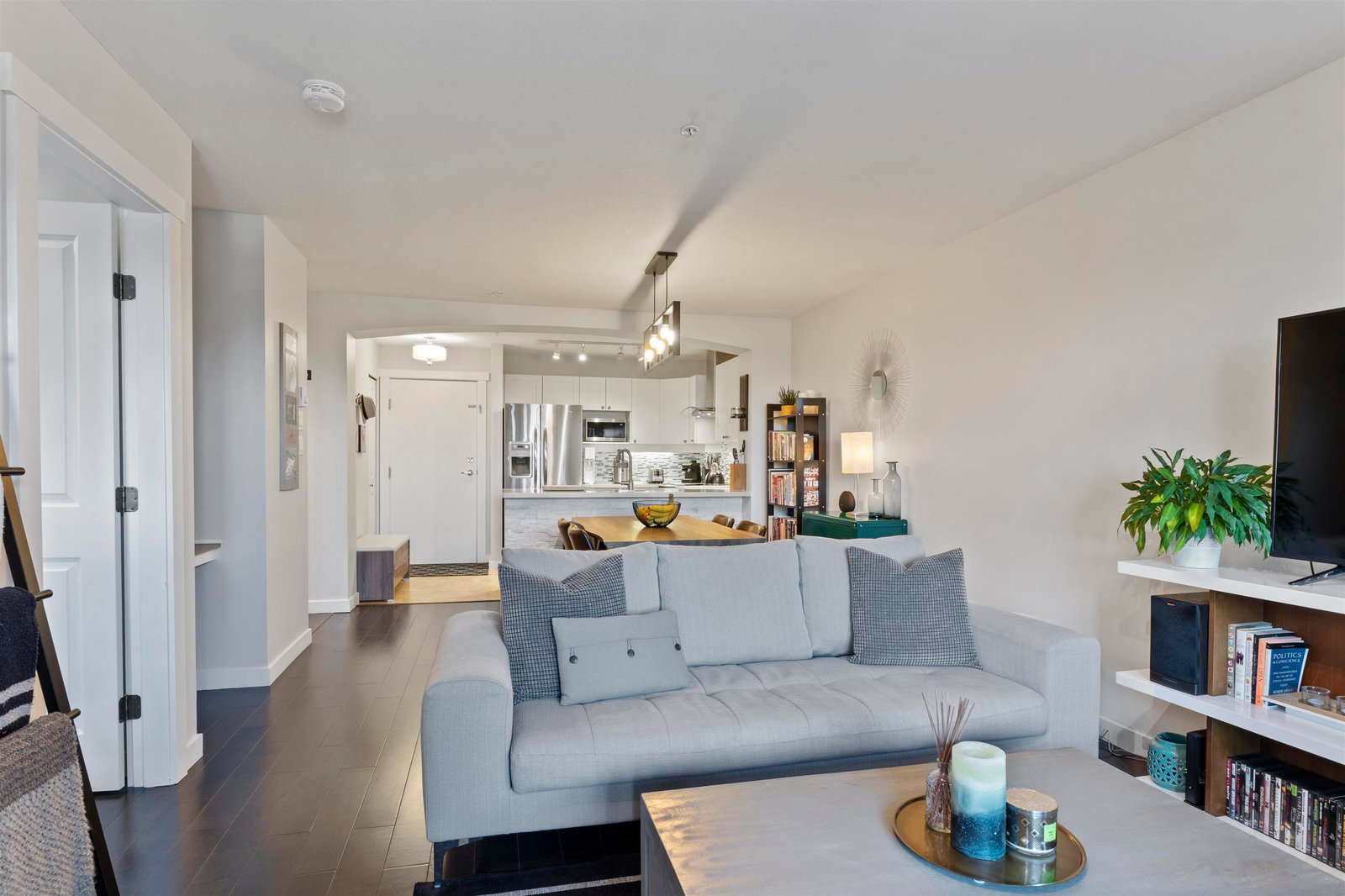 Listing Image 21