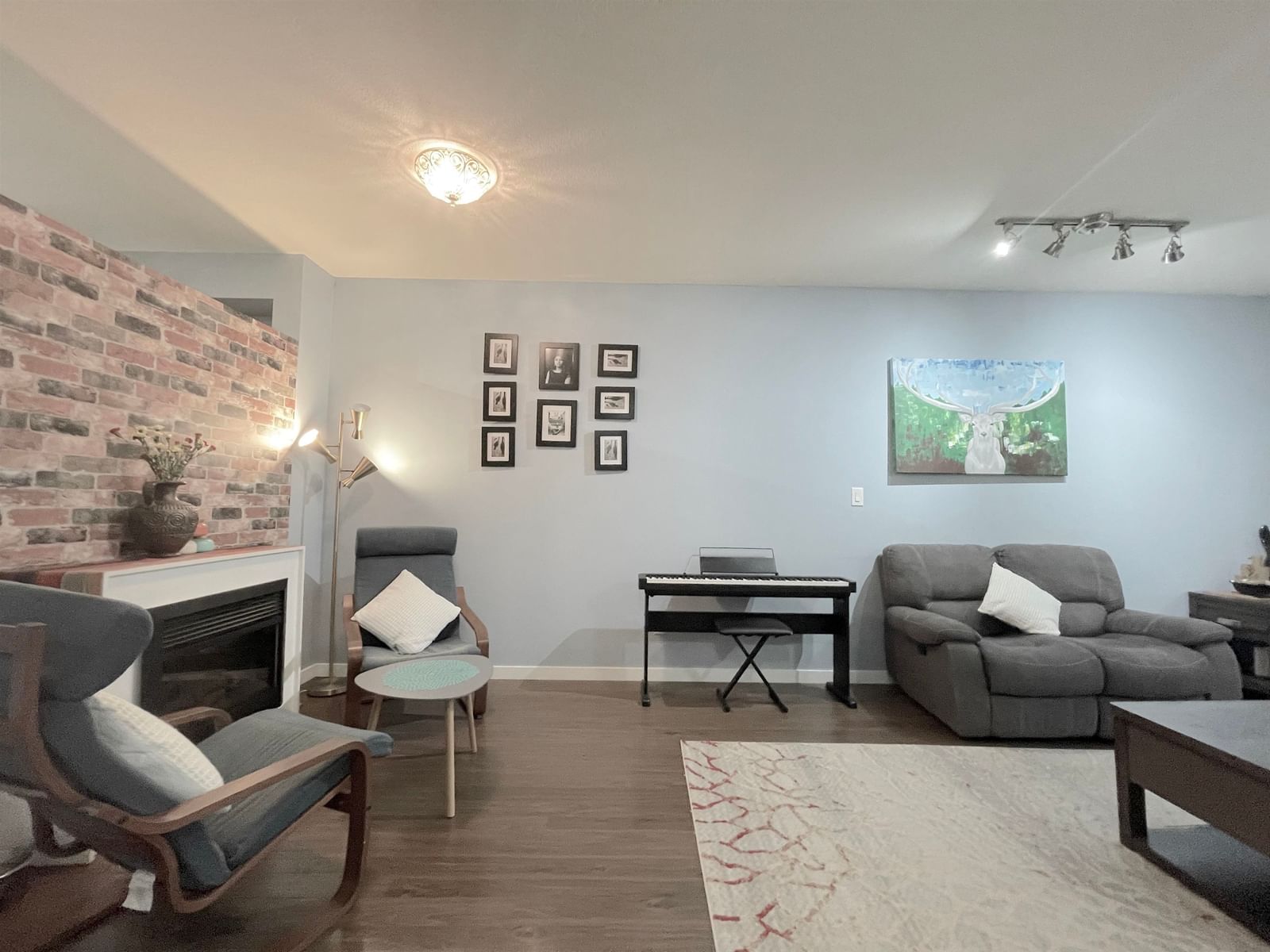 Listing Image 14