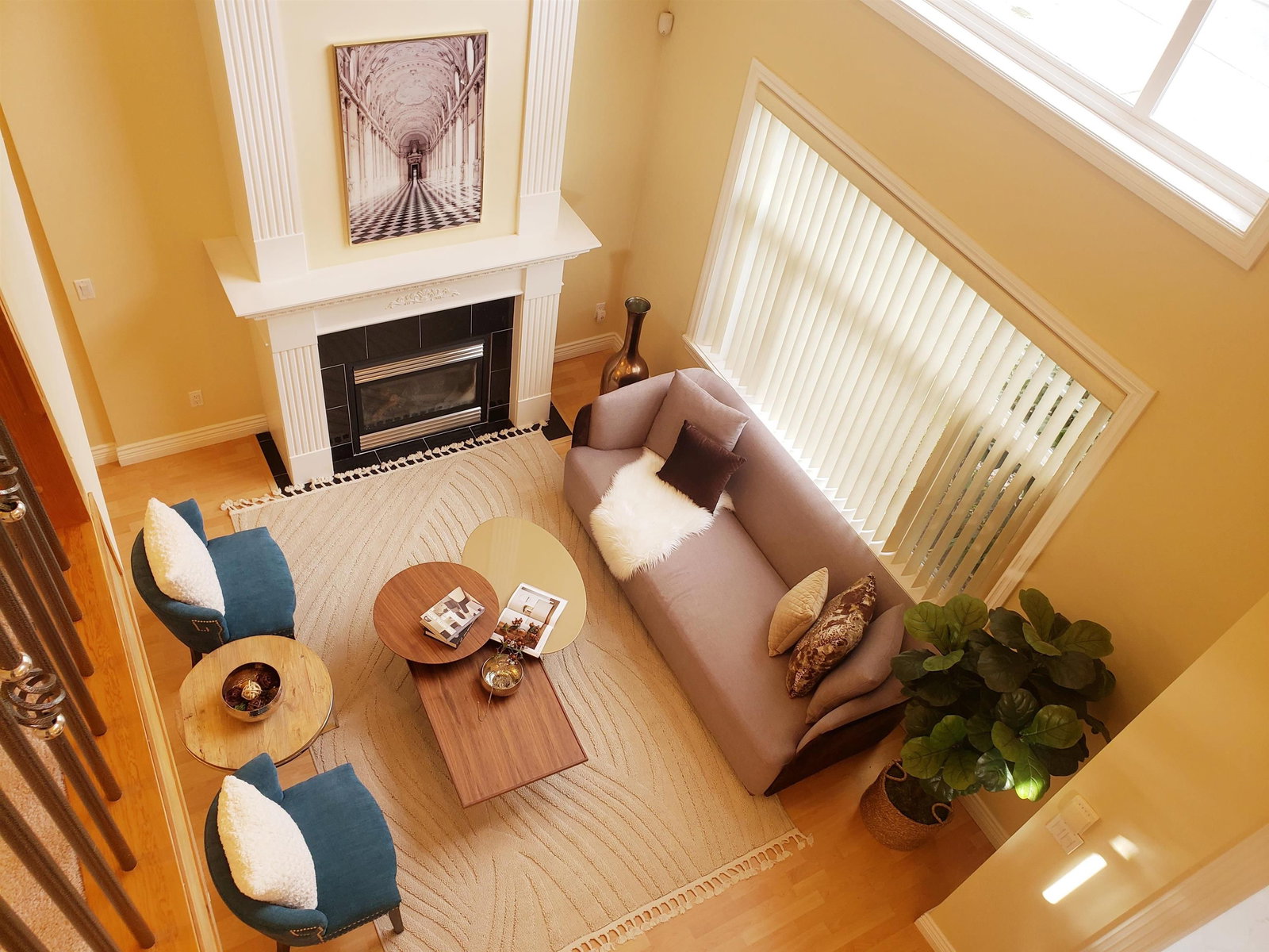 Listing Image 1