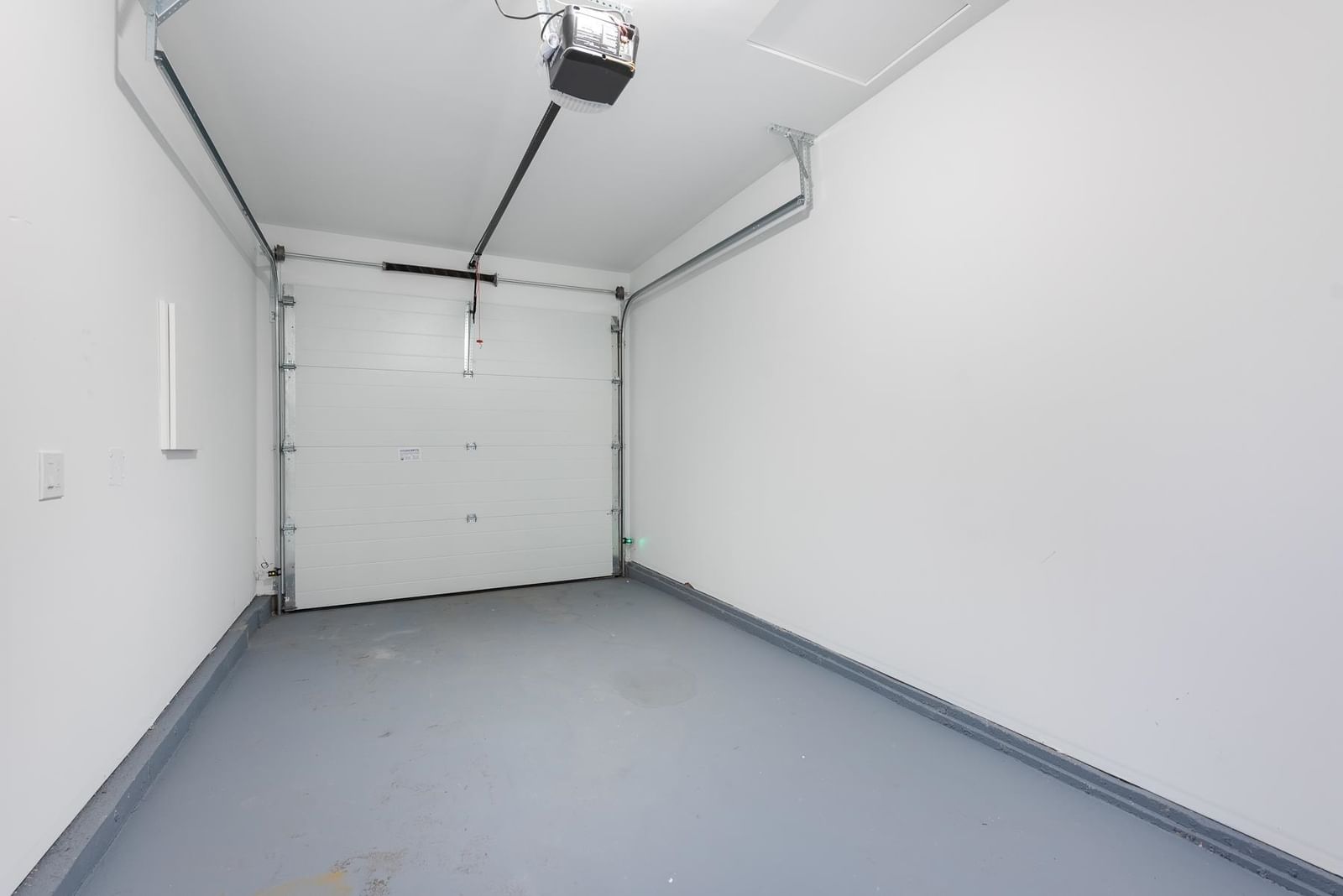 Listing Image 26