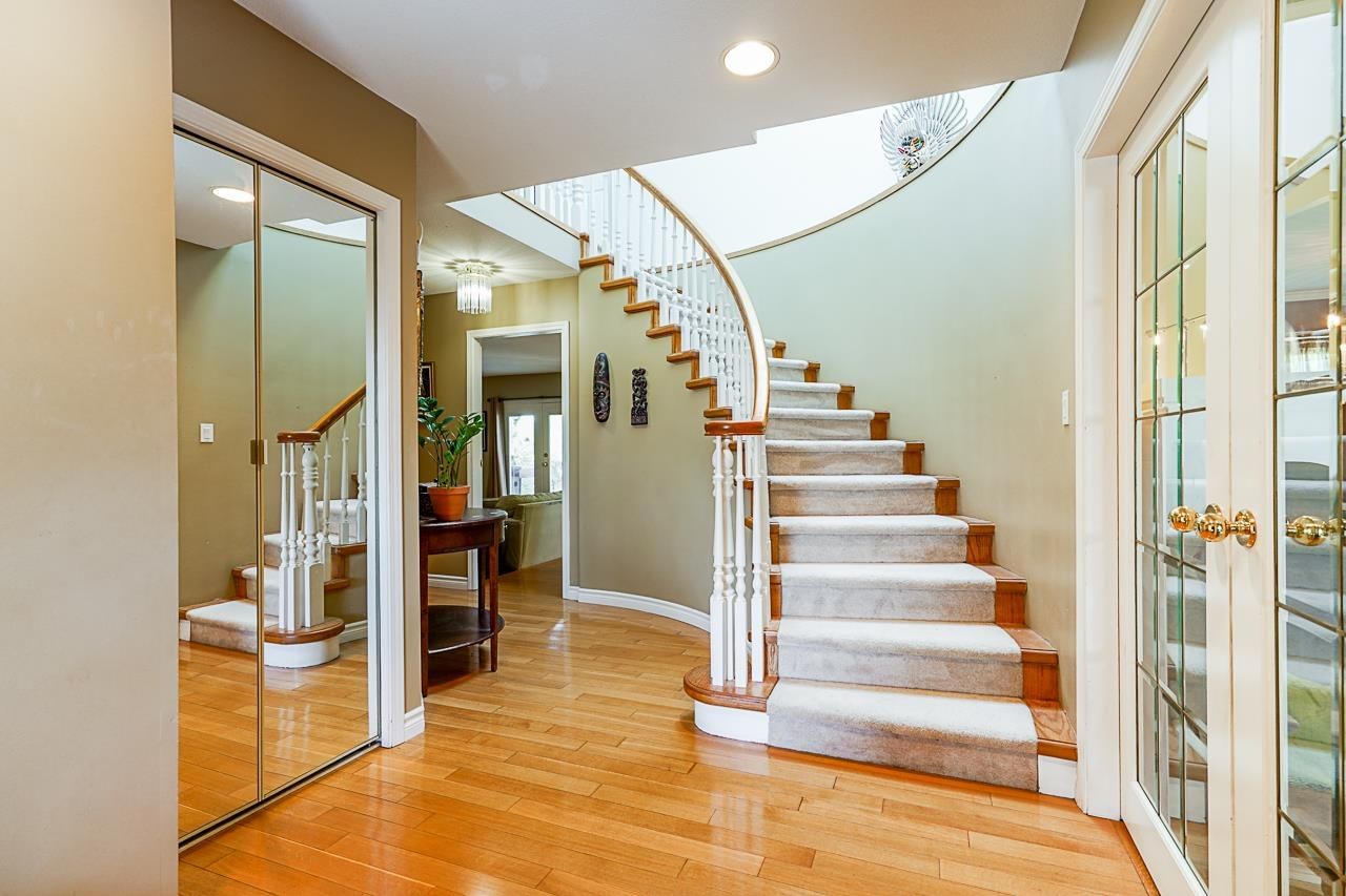 Listing Image 15