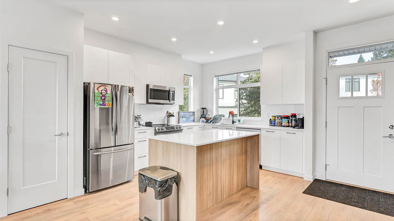 38 - 15255 Sitka Drive, Surrey, V3S 0B1 | Image 3