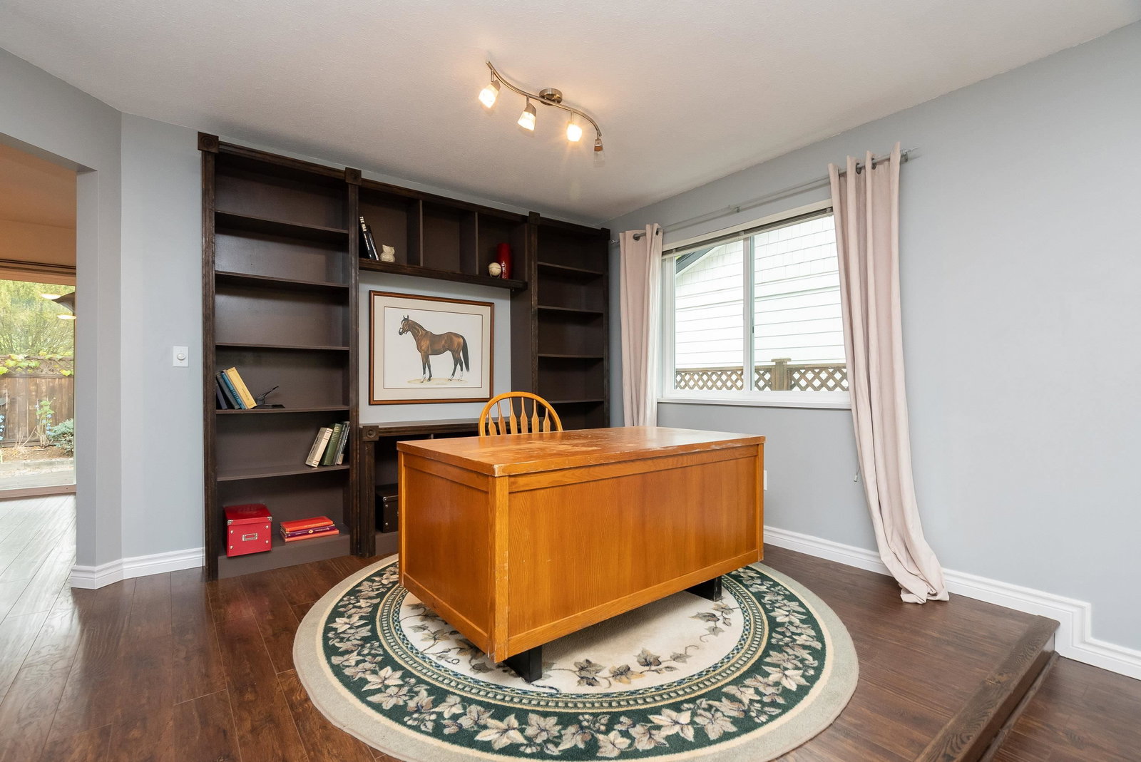 Listing Image 11