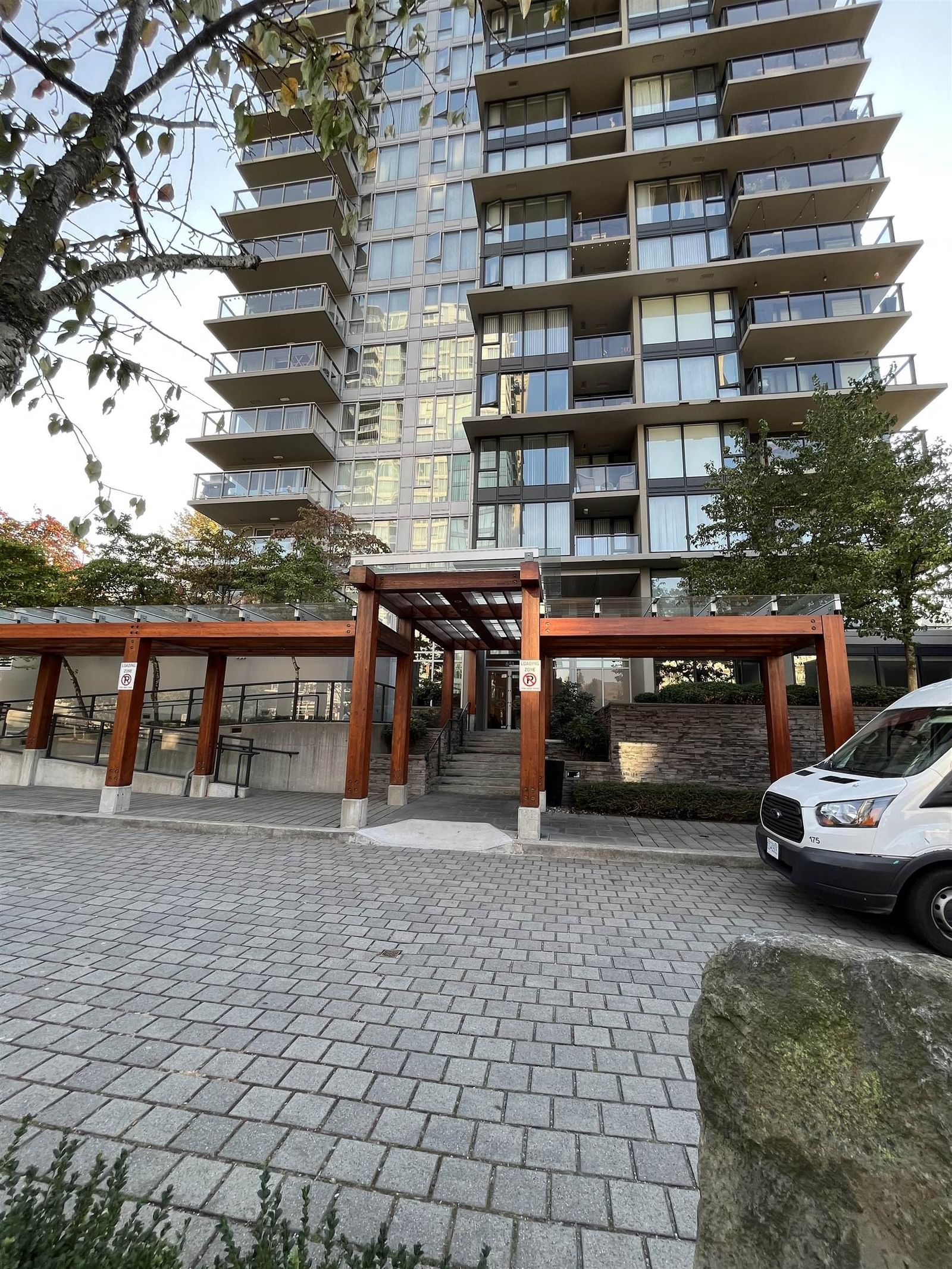 Listing Image 16