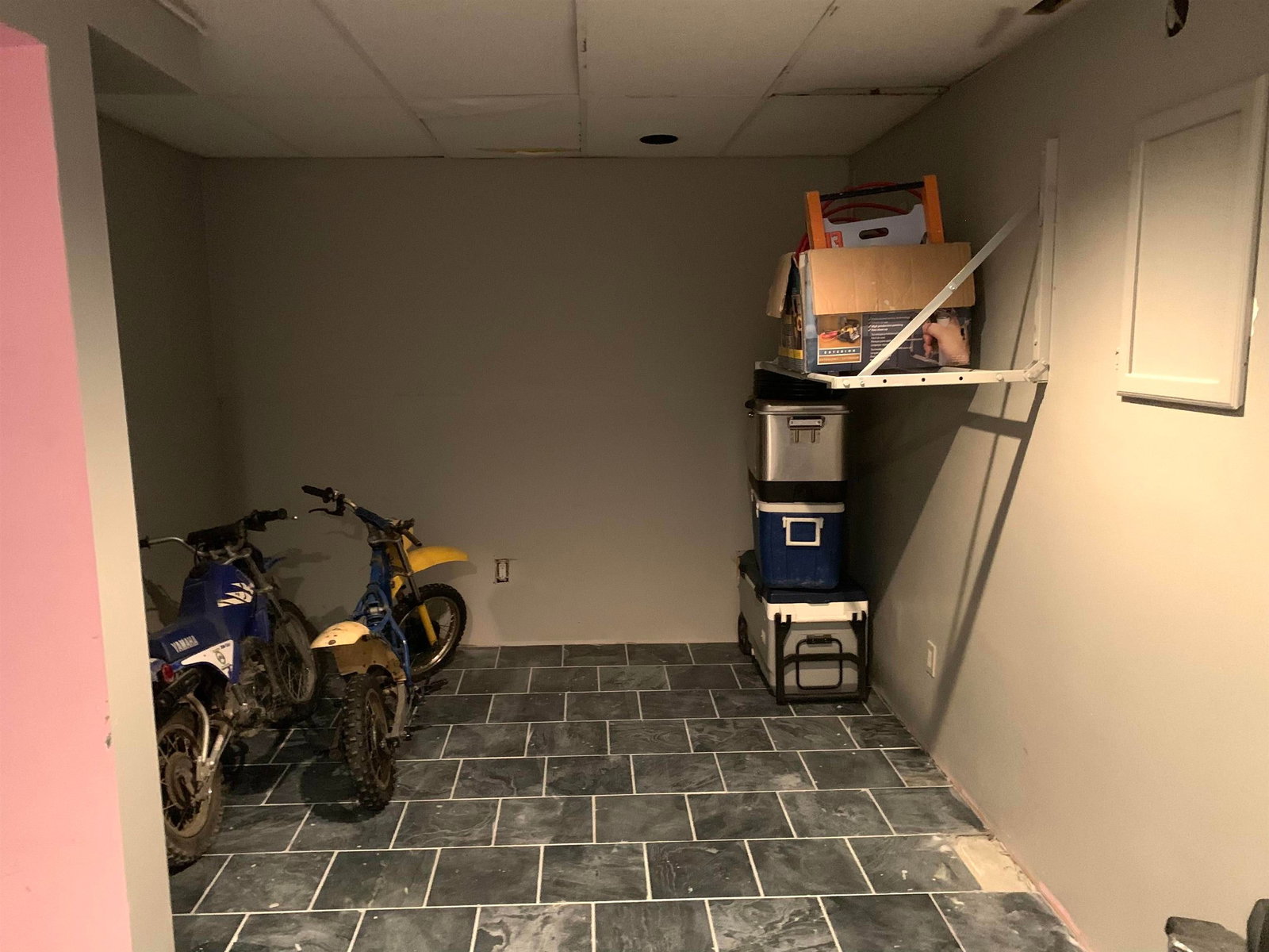 Listing Image 16