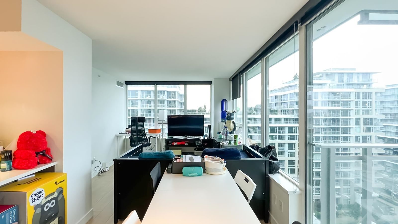 Listing Image 8