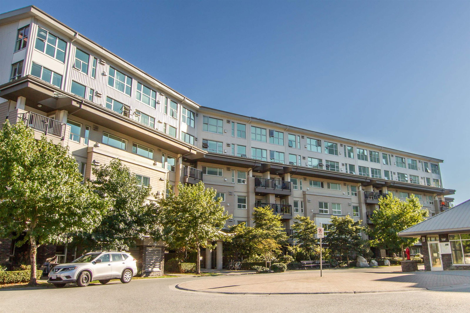 Listing Image 19