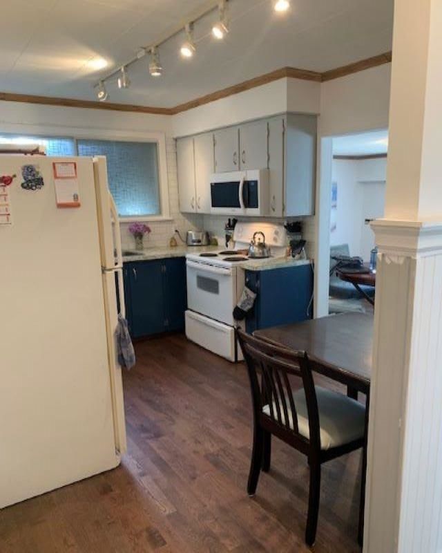 Listing Image 12