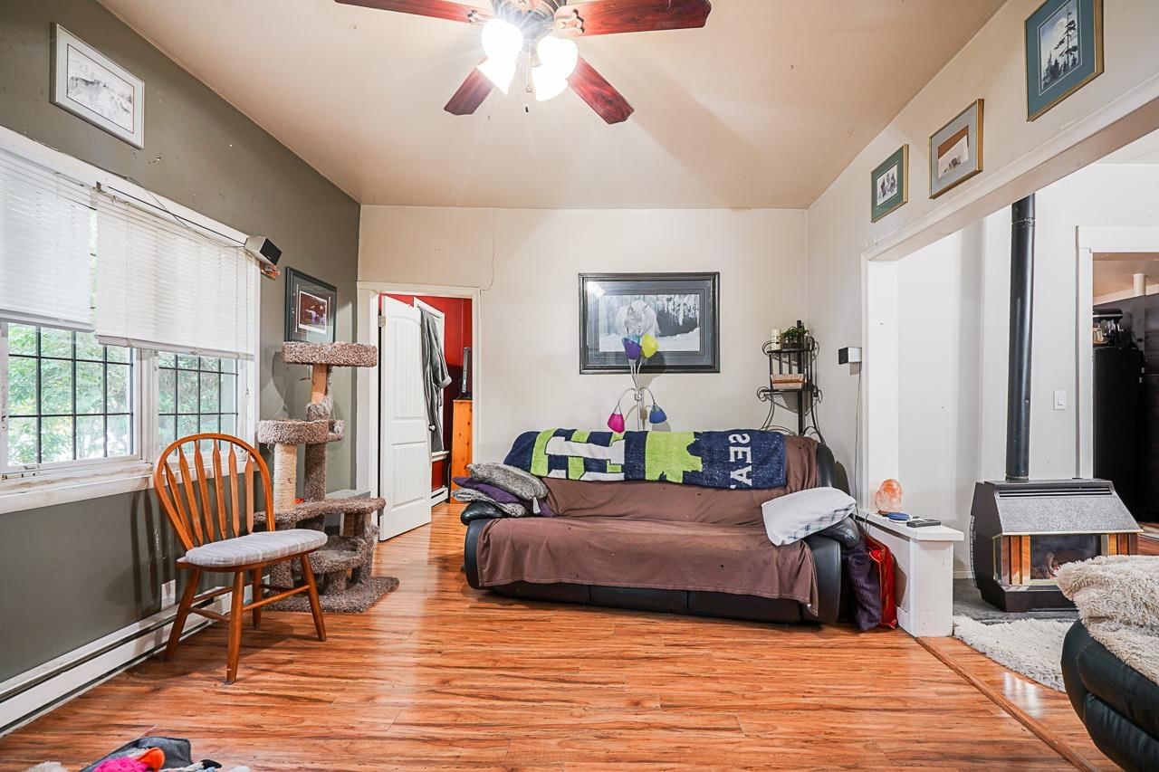 Listing Image 18
