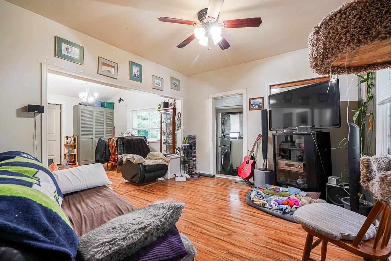 Listing Image 20