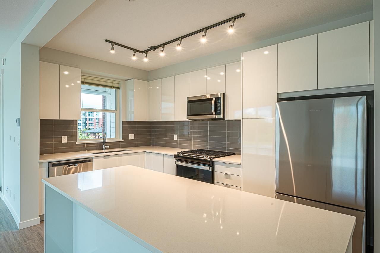 Listing Image 9
