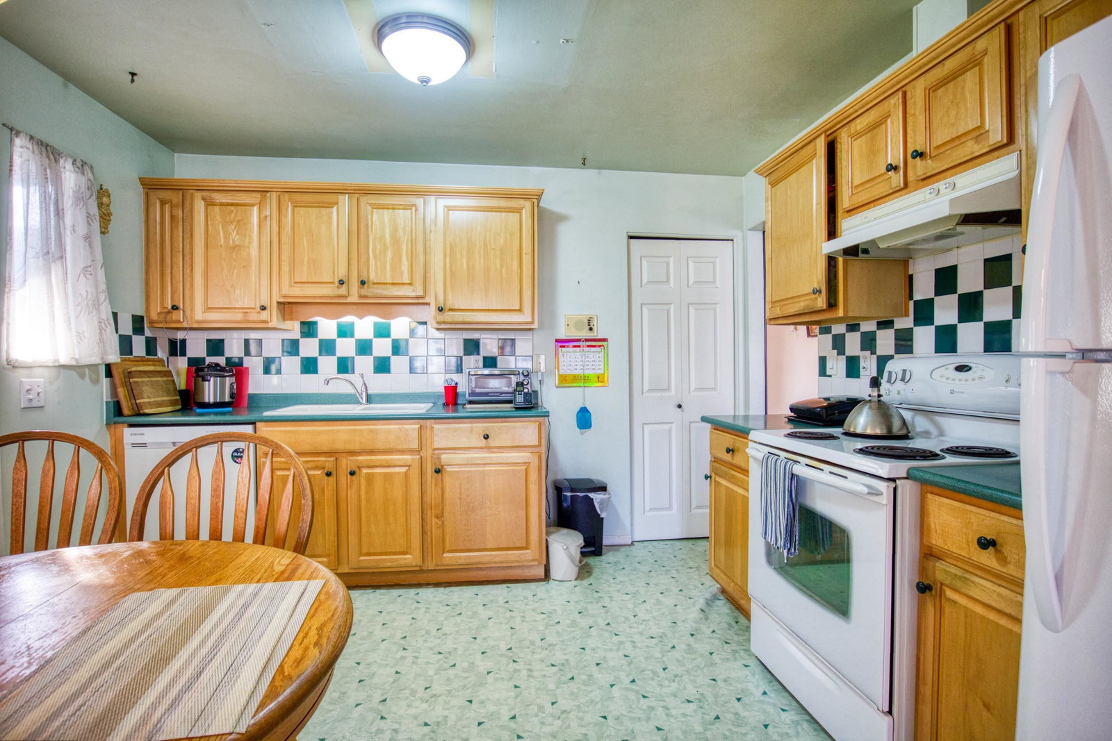 Listing Image 10