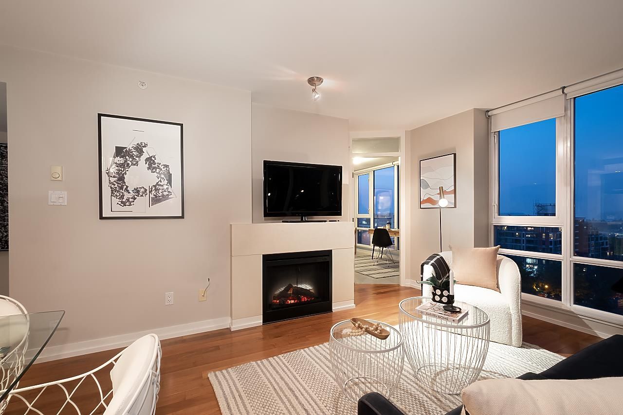 Listing Image 11