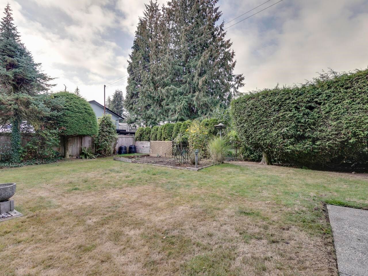 Listing Image 34