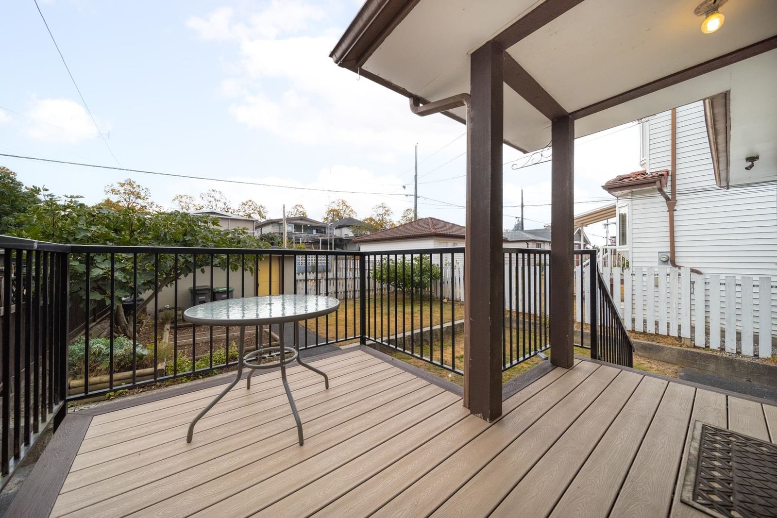 Listing Image 9