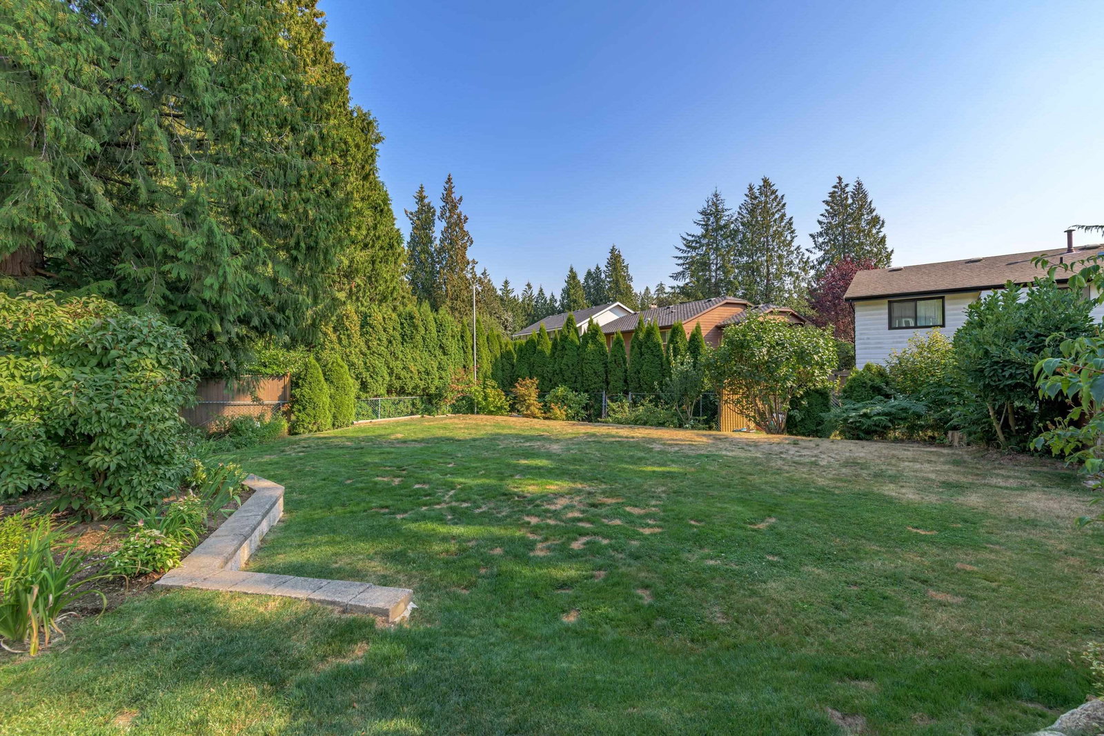 Listing Image 38
